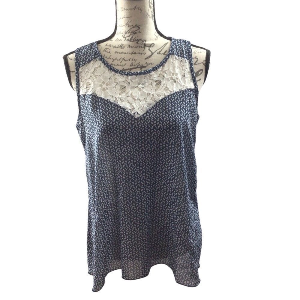 SALE Woman's Charming Charlie Lace Embroidered Sleeves Print Blouse Size Medium